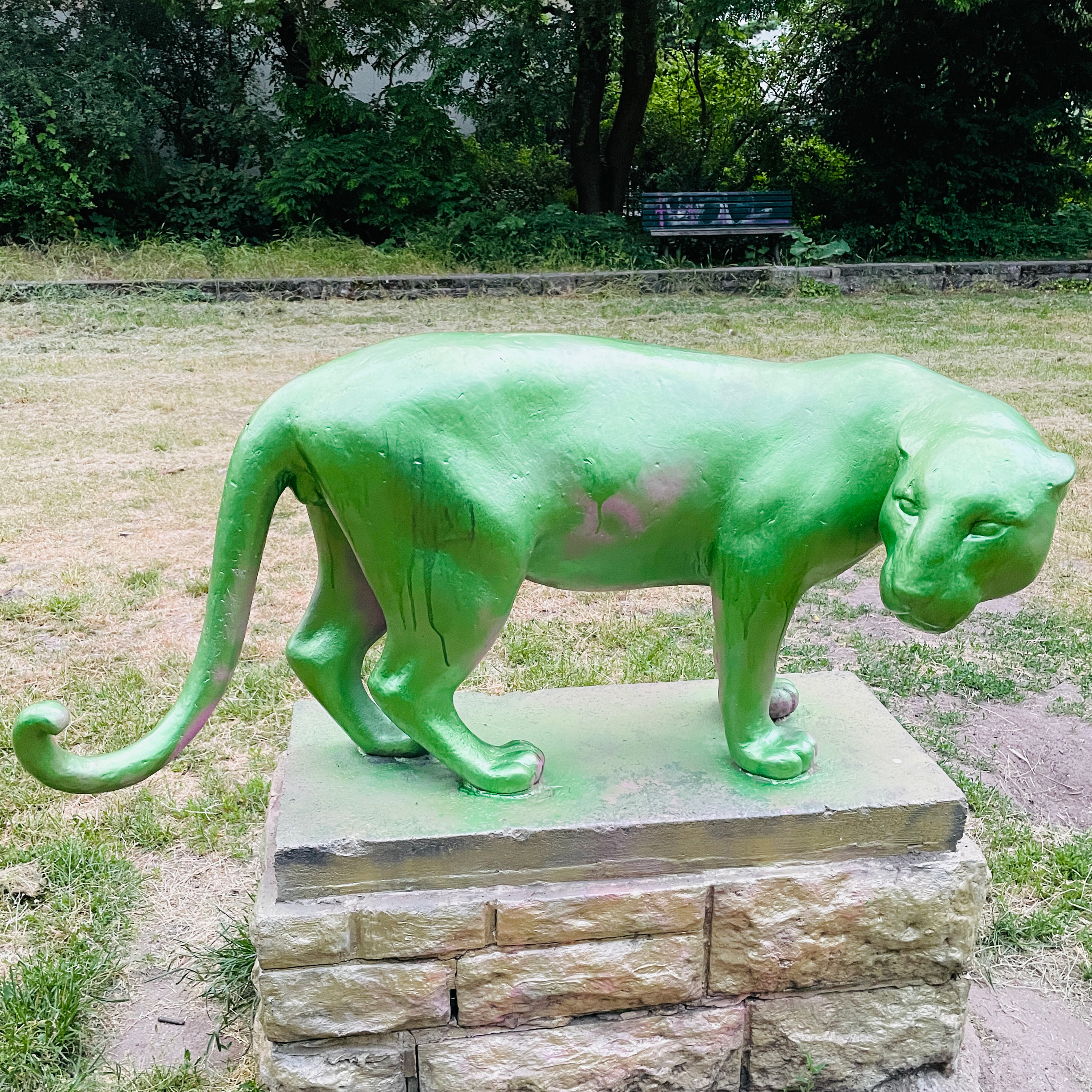 A Persecution Theme by Cem Sari : A thrilling and tantalising track.