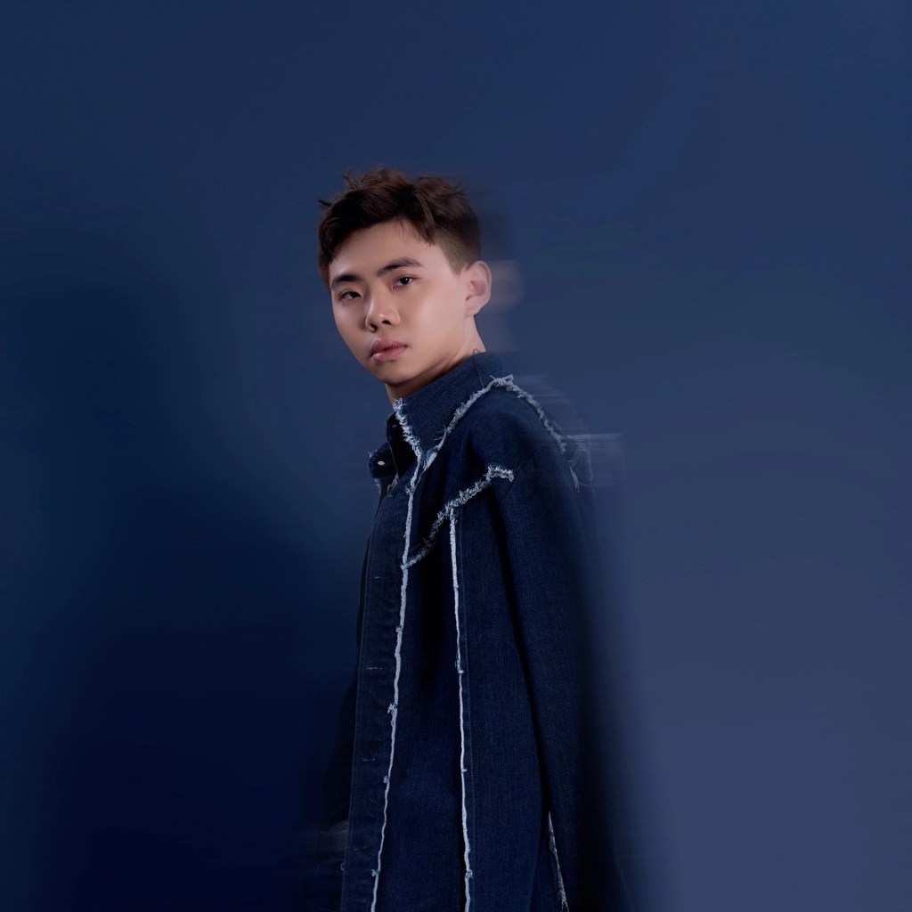 Kiey – Whit Boy I Sat Next To On the&nbsp;Plane