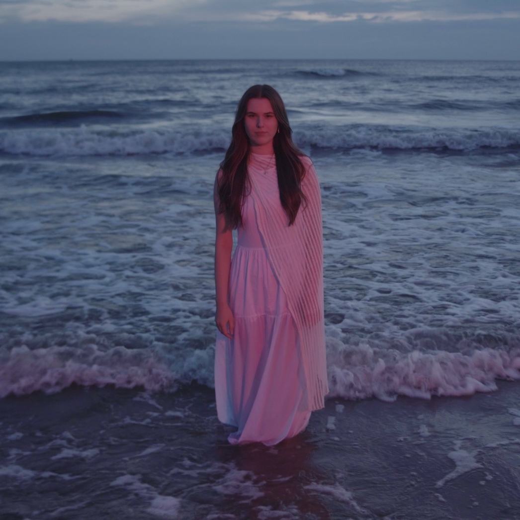 Ieva Janus – Exposure: Reminiscing the lost love and the grief that follows