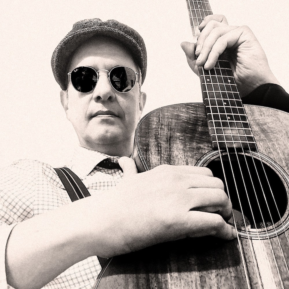 Romain Gutsy – Eloisa: A song that Romain wrote for his beloved wife