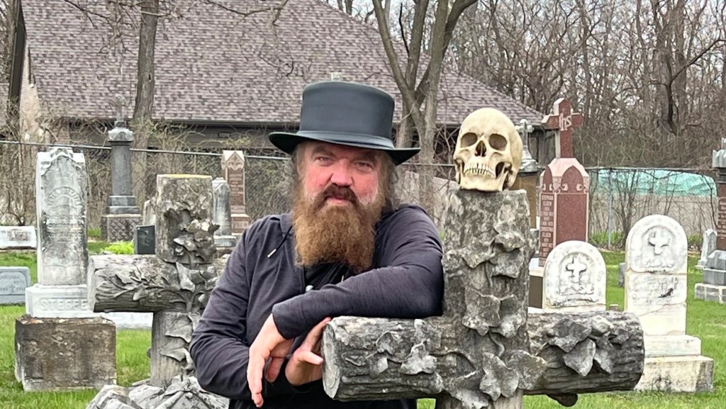 Man, Graveyard, Skull, Black, Jacket, Hoodie, Hat, Cross, Trees, Beard, Rock, Music, Song, Spotify, Musician