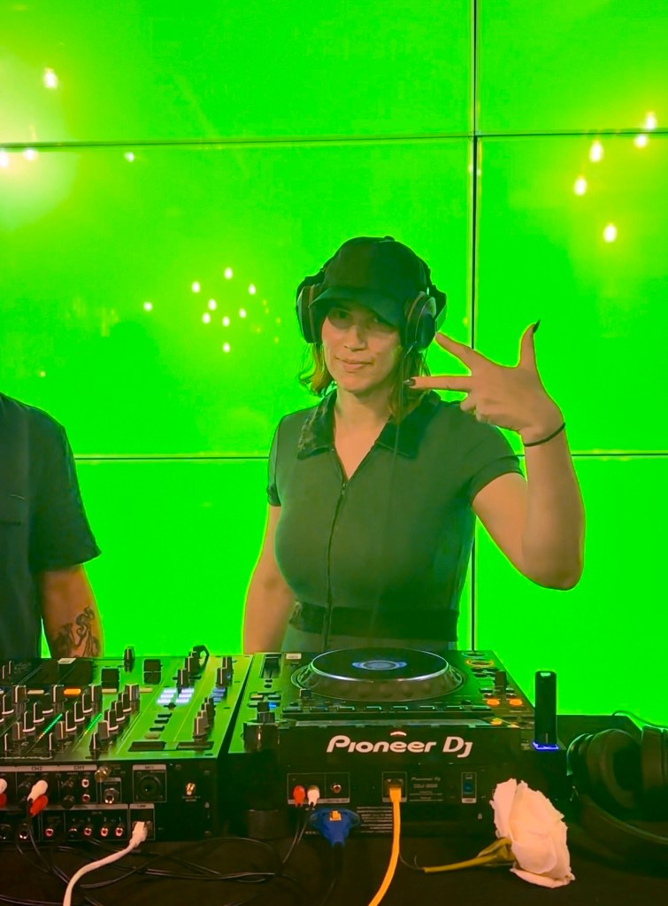 Woman, DJ, Musician, Artist, Green Screen, Cap, Headphones, Peace, Artist, Singer, Music, Song, EDM, Dance