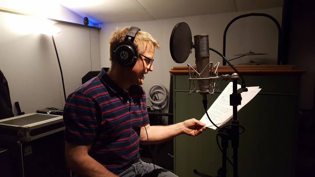 Mic, Stand, T-shirt, Jeans, Script, Wall, Equipment, Striped, Olives, White, Green, Blue, Red, Black, Studio, Blue
